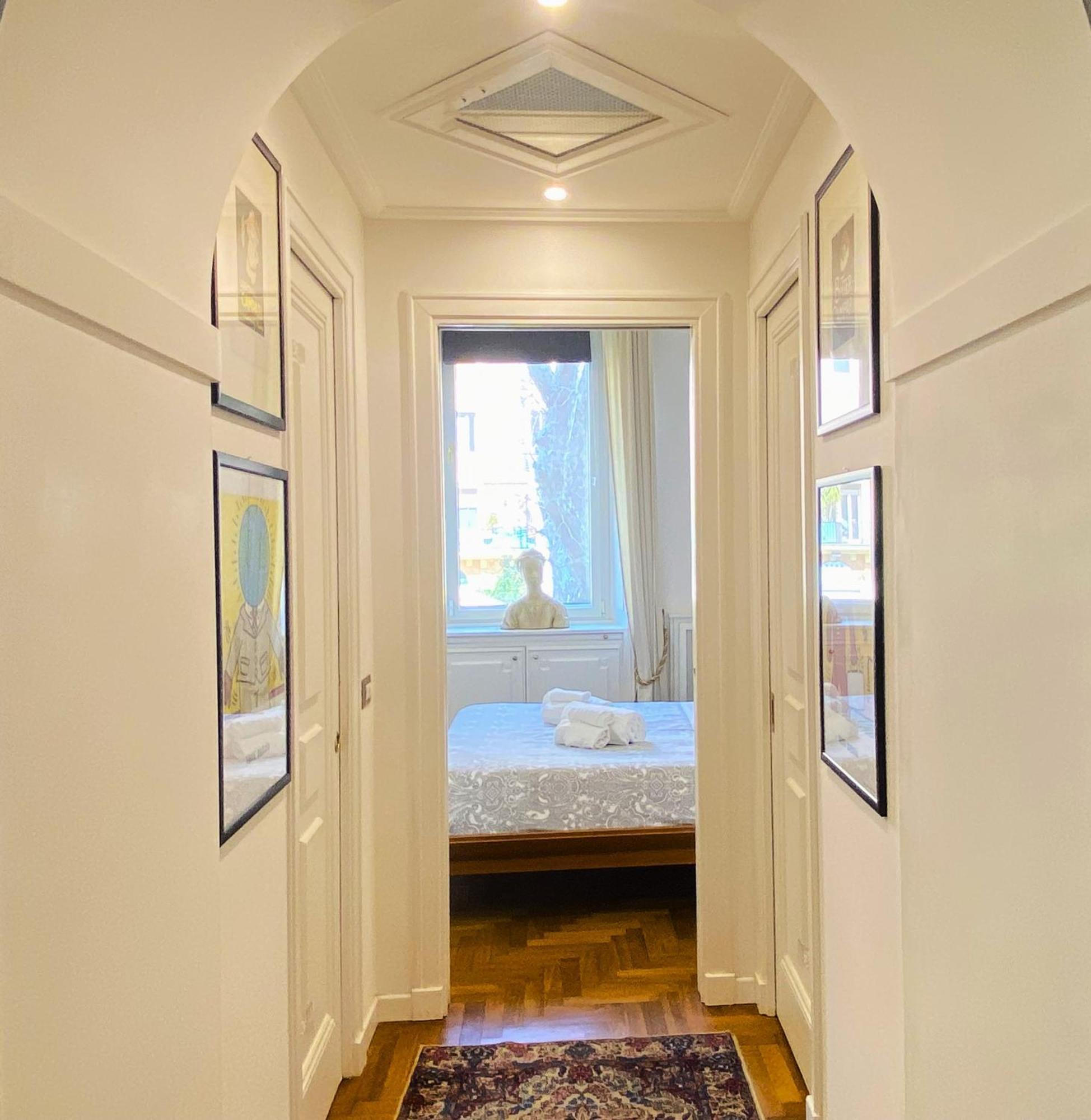 Vatican Modern Art Apartment Rom